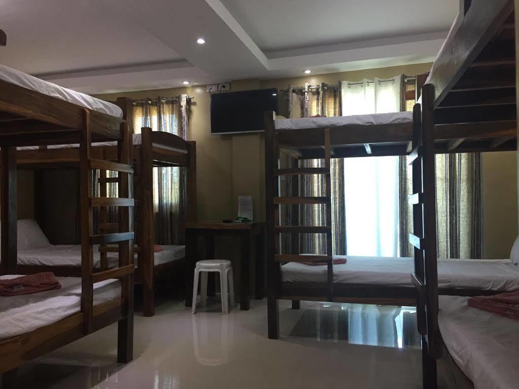 Ea Apartelle - Metro Vigan Exteriér fotografie