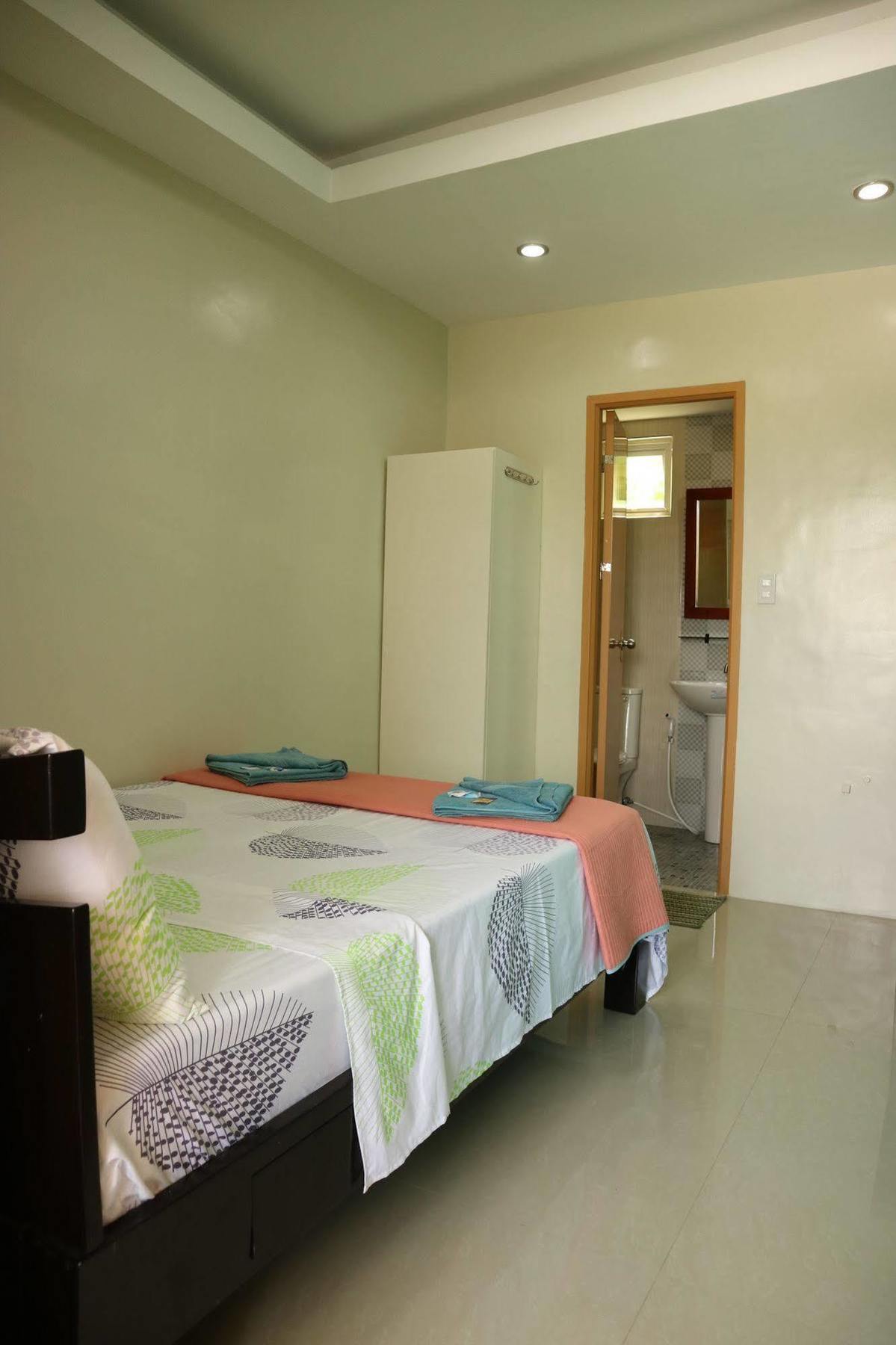 Ea Apartelle - Metro Vigan Exteriér fotografie
